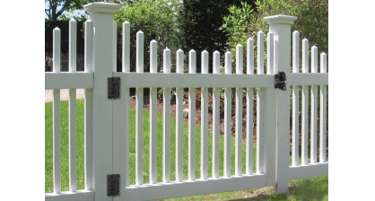 Polymerové kovanie pre brány a bránky – bezúdržbové, odolné a bezpečné riešenie