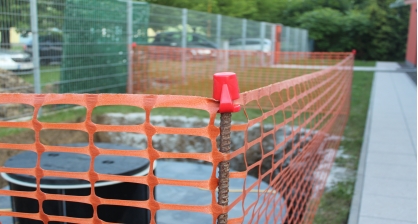 Krytky na roxor: Bezpečnosť na stavenisku začína detailmi