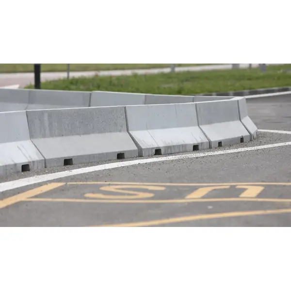 Cestné betónové zvodidlo 50 HS01CSB – priebežný diel, 2000×440×500 mm