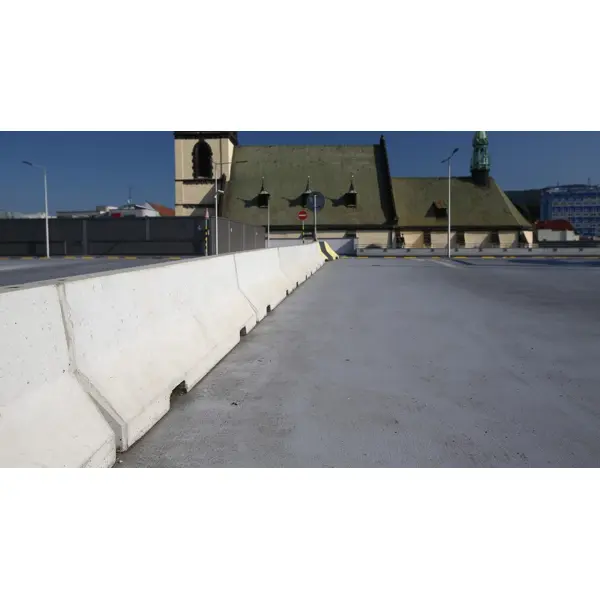 Cestné betónové zvodidlo 50 HS01CSB, šrafované – priebežný diel, žlto–čierna, 2000×440×500 mm