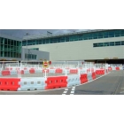 Cestné zvodidlo GB – PE, červená, 900×500×2325 mm