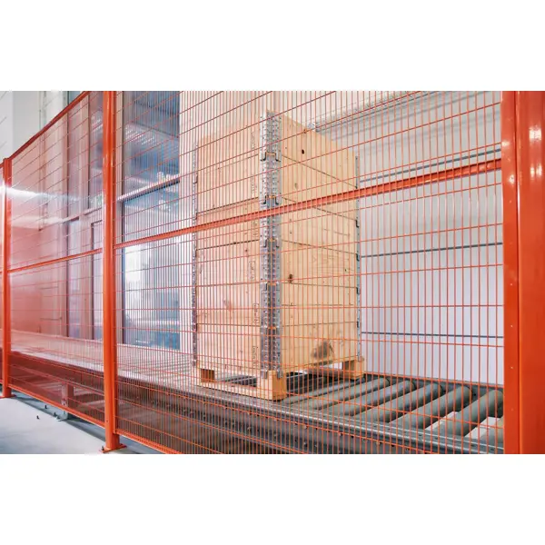 Drôtene oceľové priečky Modul Vario o dĺžke 15 m a viac – pletivo 100×20 mm, drát pr. 2,5 mm, stojka 60×60×2350 mm, pozink, v. 2350 mm