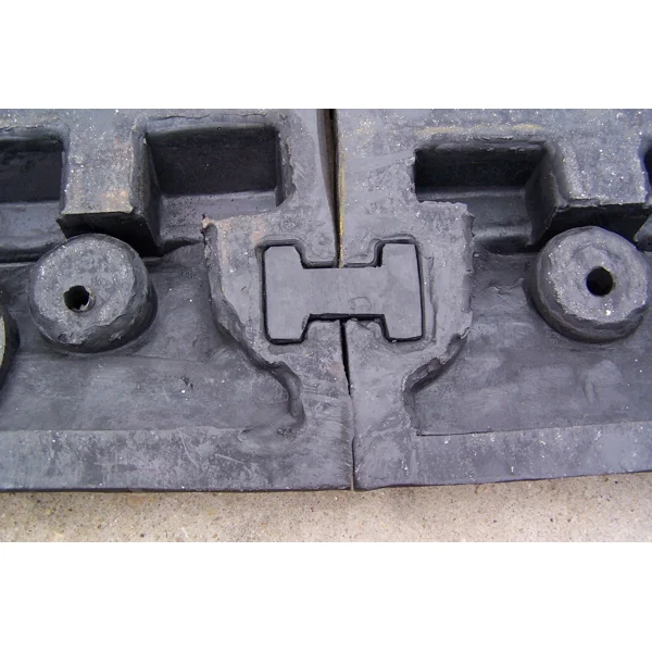 Káblový prejazd, most 10 t, rohový diel 30° – 250×500×70 mm, žlto-čierna