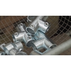 Konštrukčný fiting, spojka oceľových rúrok, pr. 48,3 mm – Kríženie priebežné, mimoúrovňové, rozoberateľné 90 stupňov 137-D48