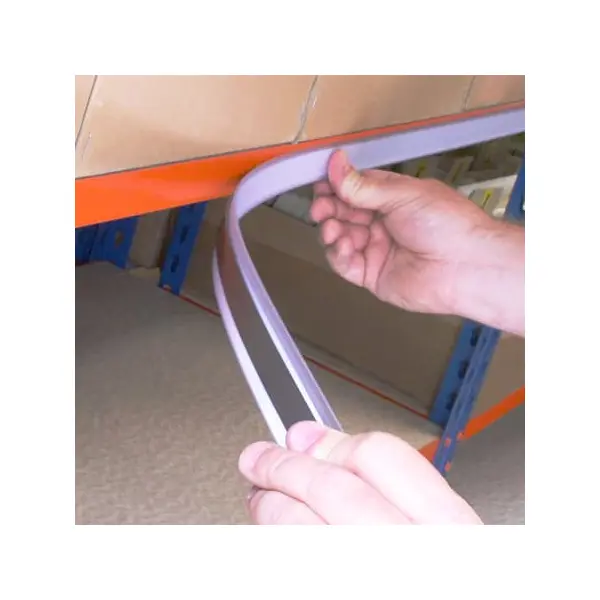 Magnetická lišta, držiak regálových štítkov, typ V – 38×200 mm, balenie 50 ks