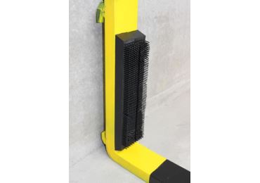 Magnetický chránič, mobilný nárazník s gumovými štetinami pre manipulačnú techniku Bumper Soft