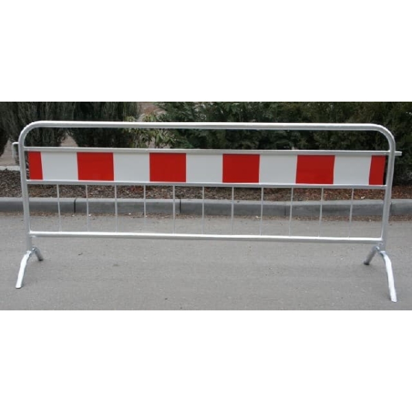 Mobilná kovová zábrana ROAD GUARD – reflexná fólia, dĺžka 300 cm, profil 32