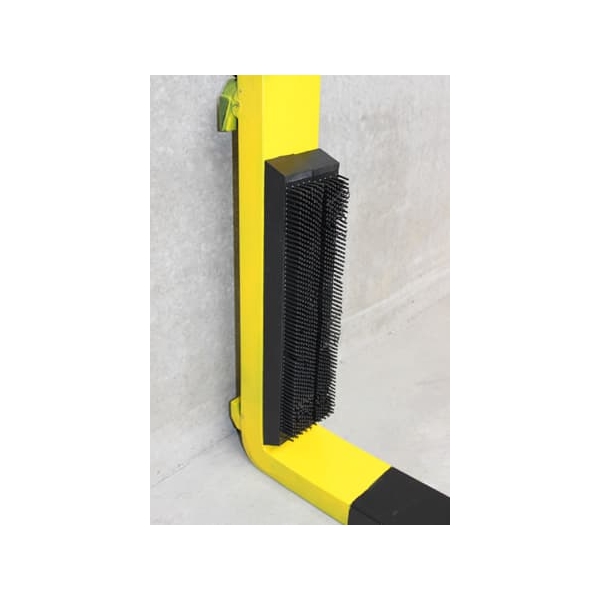 Mobilný magnetický nárazník pre manipulačnú techniku s gumovými štetinami – 150×100×30 mm