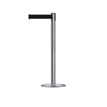 Mobilný stĺpik Advance s univerzálnou základňou, brúsená nehrdzavejúca oceľ – čierne pásmo 2,3 m
