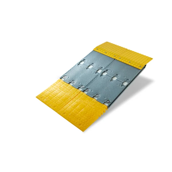 Modulárna nájazdová rampa – nosnosť 2 t, 1450×400×79 mm, žlto-sivá