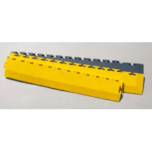 Nábehová lišta pre podlahové dlaždice Ecotile PVC – žltá, 500×80×7 mm