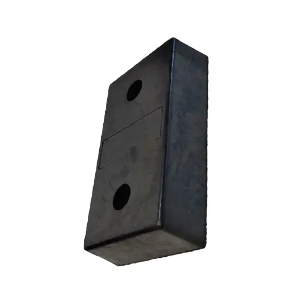 Nárazník pre ochranu nakládacích ramp a vozidiel – 395×147×80 mm