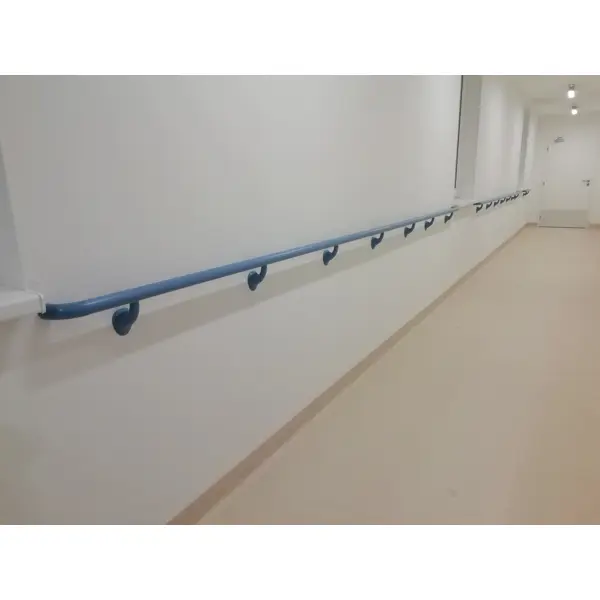 Nástenné madlo Handrail 920 – PVC-u, farba štandard podľa vzorkovníka, 38 mm × 3,66 m, vrátane 7 nástenných konzol