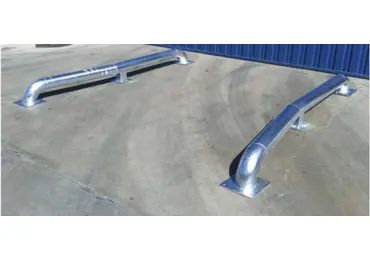 Navádzače kolies pre nákladné vozidlá, pozinkovaná oceľ, d. 2620 mm, v. 260 mm, pr. 140 mm, hl. 3 mm (pár)