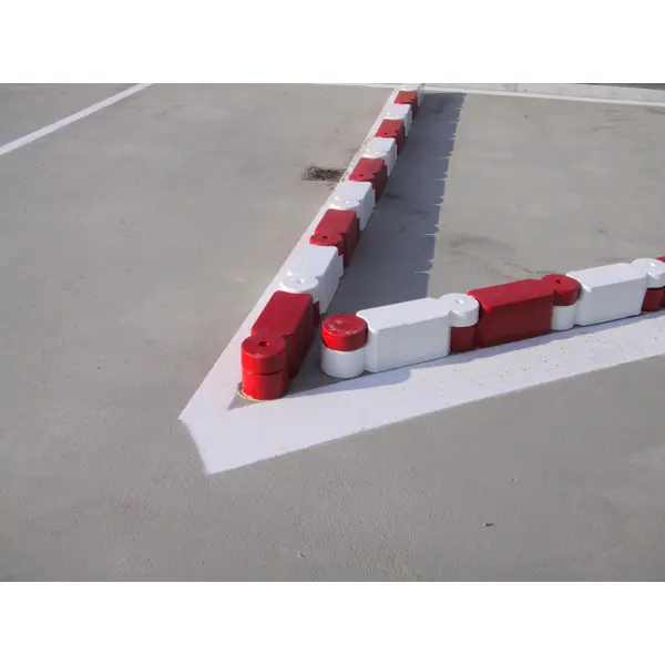 Obrubník z recyklovanej gumy Twist – biela, 580 mm