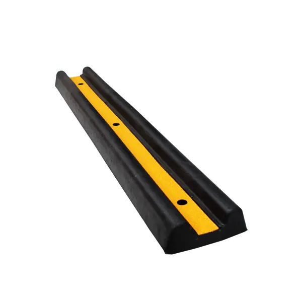 Ochrana stien a stlpov, gumový nárazník Rubber C – čierna, 100×100×900 mm