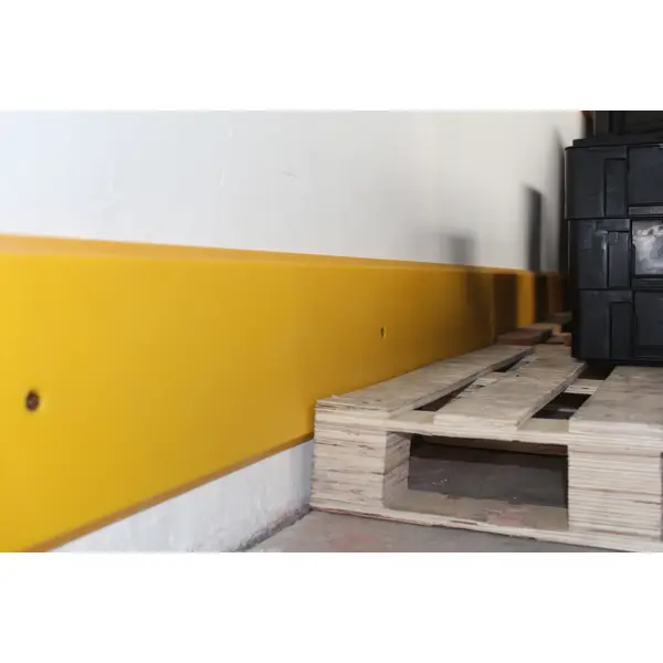 Okopová doska WallProtec Premium so skosenou hranou – plast, žltá, 2000×195 mm (1×/–)