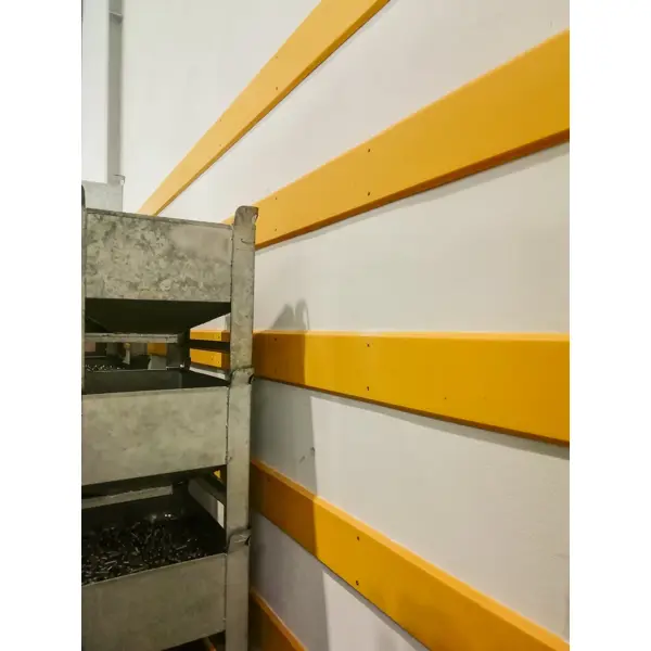 Okopová doska WallProtec Premium so skosenou hranou – plast, žltá, 2000×195 mm (2×/–)