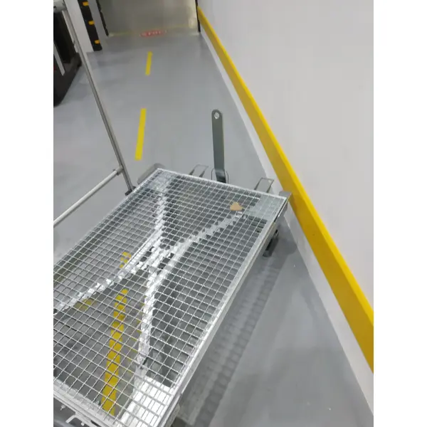 Okopová doska WallProtec Premium so skosenou hranou – plast, žltá, 2000×195 mm (2×/–)