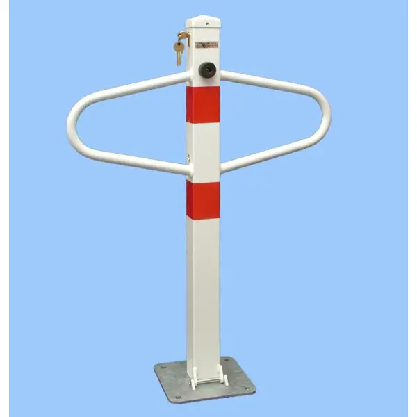 Parkovací stĺpik MOTÝLIK – oceľ, bielo-červená, 800×590 mm, sklopný, zámok FAB