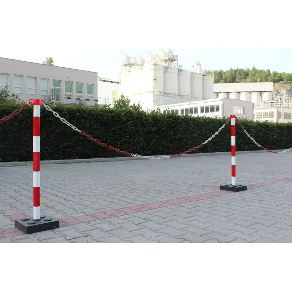 Plastová reťaz – červeno-biela, 25 m × 7,5 mm