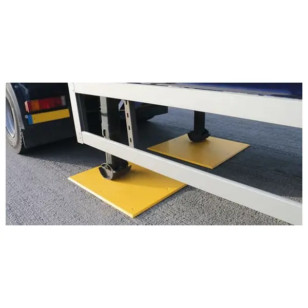 Pláty pod náves Trailer Plate – žltá, 990×990×15 mm, 8× predvrtaný otvor