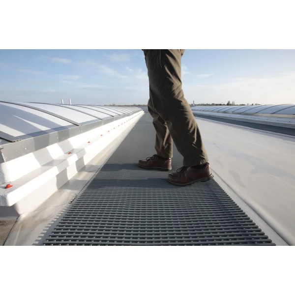 Pochozia rohož na ploché strechy Mats4Roof – PVC, 910×14 mm, rolka 10 m, čierna