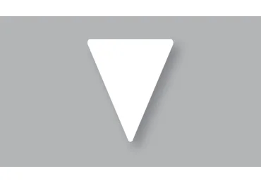 Predtvarovaná dopravná značka ''Žraločí zub, plný'' – termoplast, biela, 600×500mm, bal 25 ks