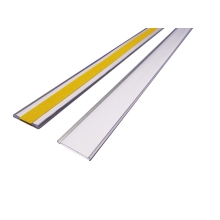 Samolepiaca lišta, držiak regálových štítkov, typ V – 25 mm × 1 m, balenie 10 ks