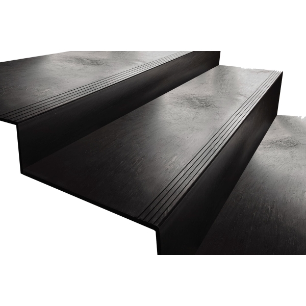Schodové hrany, nášľapy StandardRecycled z recyklovaného PVC – 300×200×1080×6 mm, hladký povrch, čierna