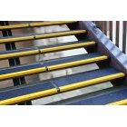 Sklolaminatový protišmykový profil na hranu schodu, GRP Premium – široký, 230×800×30 mm, tl.3,8 mm, čierny