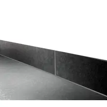 Soklová lišta StandardRecycled z recyklovaného PVC – 1000×80×6 mm, hladký povrch, antracit