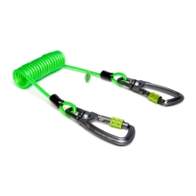 Špirálová upevňovacia šnúra NLG Lanyard s dvoma karabínami – kov, zelená