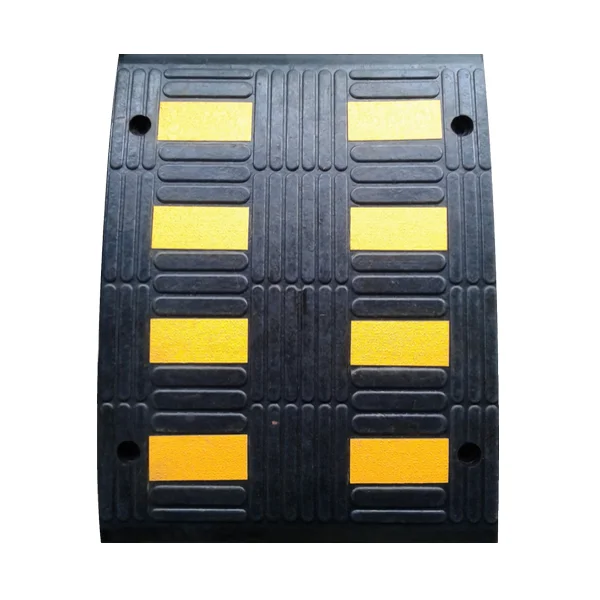 Spomaľovací prah, retardér s reflexnými pruhmi  LP650, priechodný diel – 500×650×55 mm, čierno-žltá
