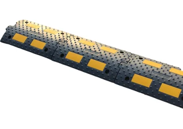 Spomaľovací prah, retardér s reflexnými prvkami LP300, priechodný diel – 500×300×55,6 mm, čierno-žltá