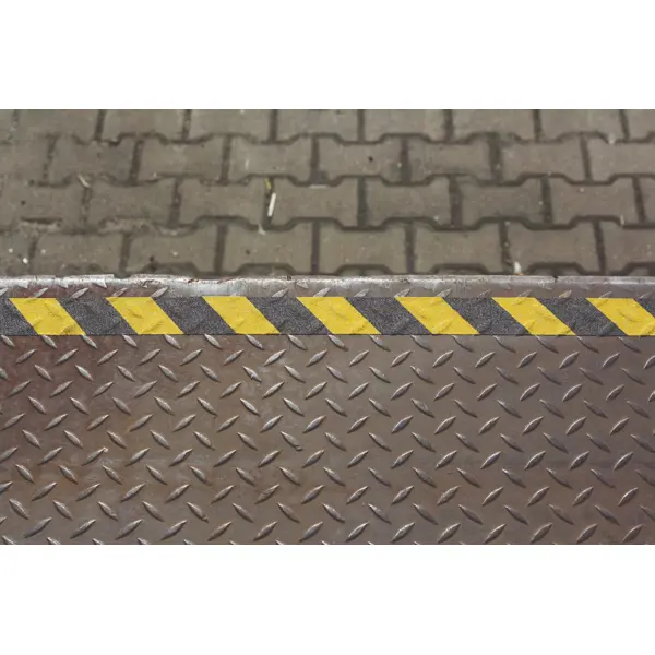 Tvarovatelná protišmyková páska WT-5414 – minerálny granulát v syntetickej živici, žlto-čierna, 50 mm × 6 m