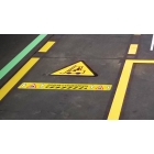Univerzálne podlahové značenie s protišmykovým povrchom s potlačou WT-5420 – plastová fólia, "Pozor schod", 600×75 mm