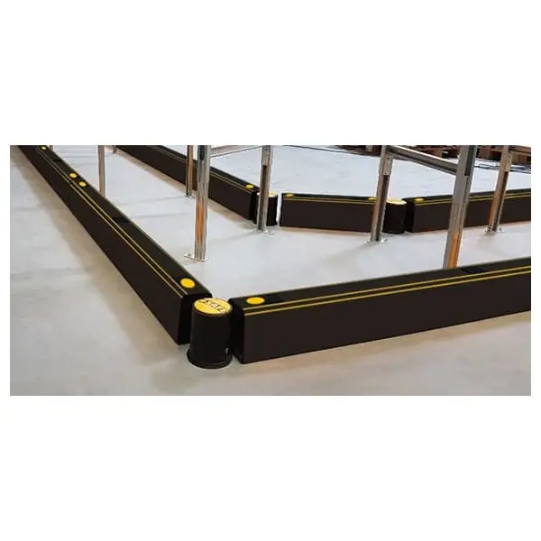 Zábrana paliet a vidlic vysokozdvižných vozíkov A-SAFE, ForkGuard Kerb Barrier – 185×130×1565 mm, čierna