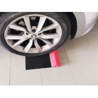 Zarážka pneumatík pre osobné automobily Wheel Stop EASY – červená